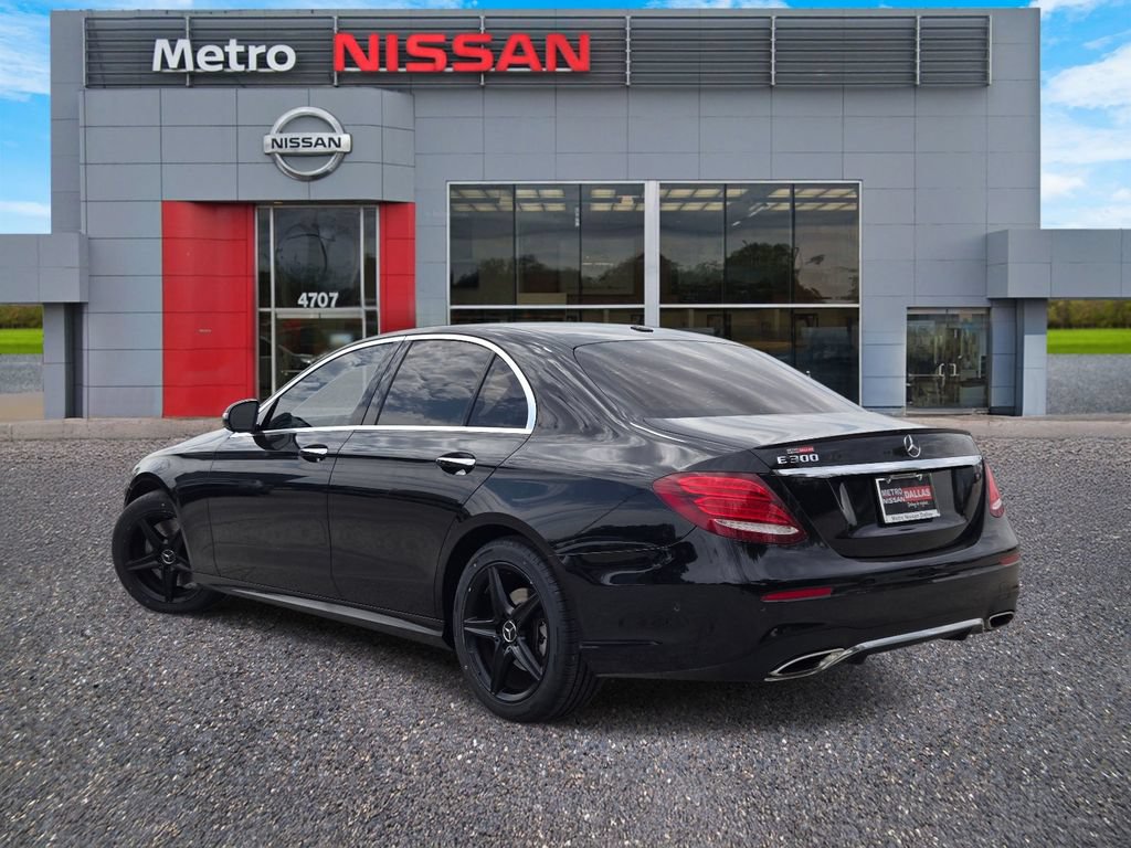 Used 2017 Mercedes-Benz E 300 image 4