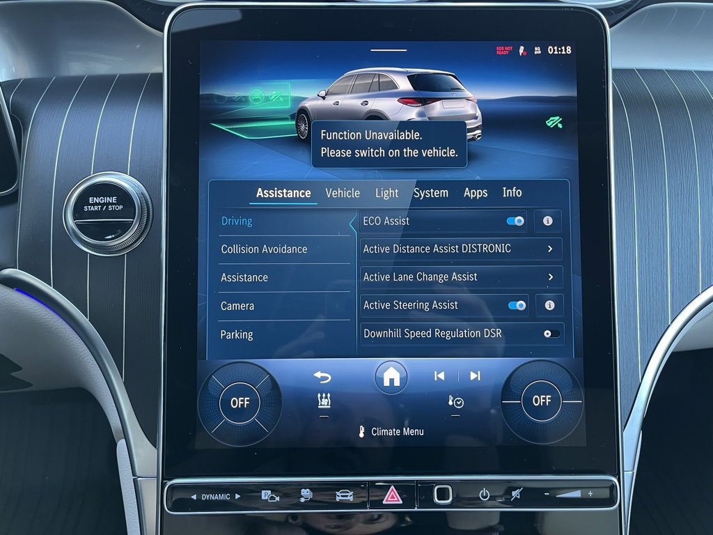 Used 2025 Mercedes-Benz GLC 350e 4MATIC image 39