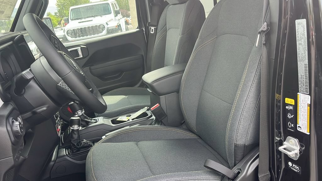New 2026 Jeep Gladiator Sport AWD/4WD image 10