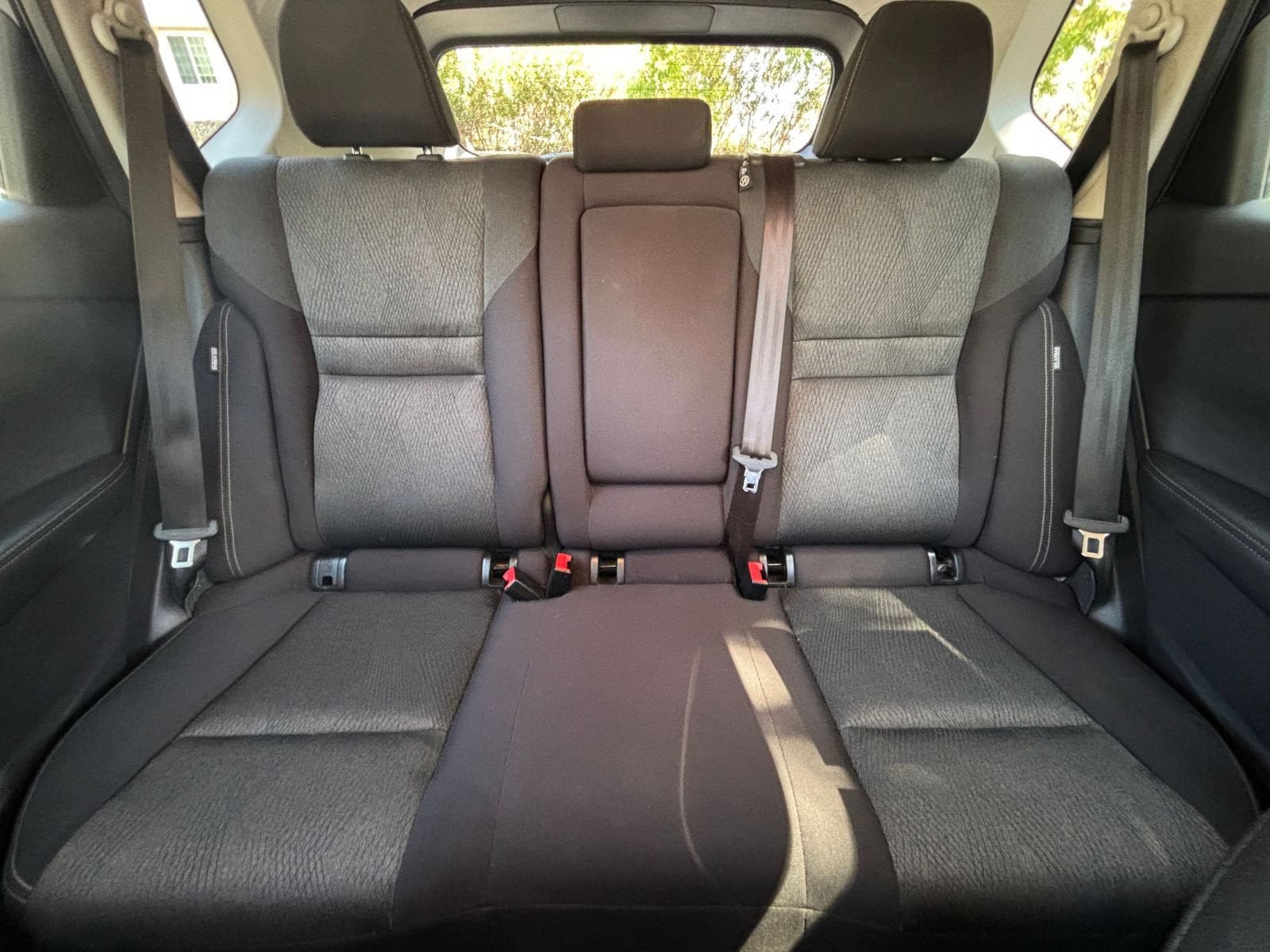 Used 2025 Nissan Rogue SV FWD image 39