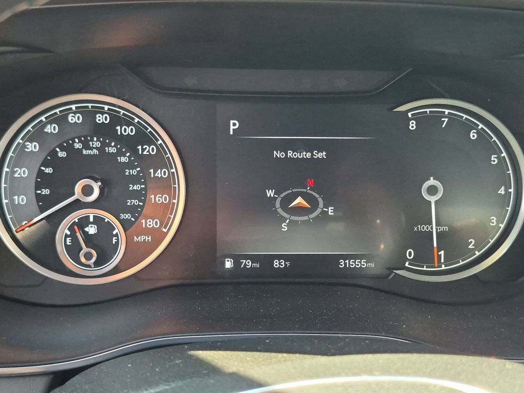 Used 2025 Genesis G70 2.5T RWD image 16
