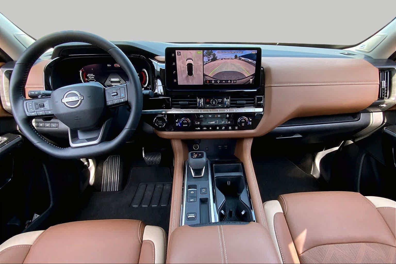Used 2026 Nissan Pathfinder Platinum FWD image 15
