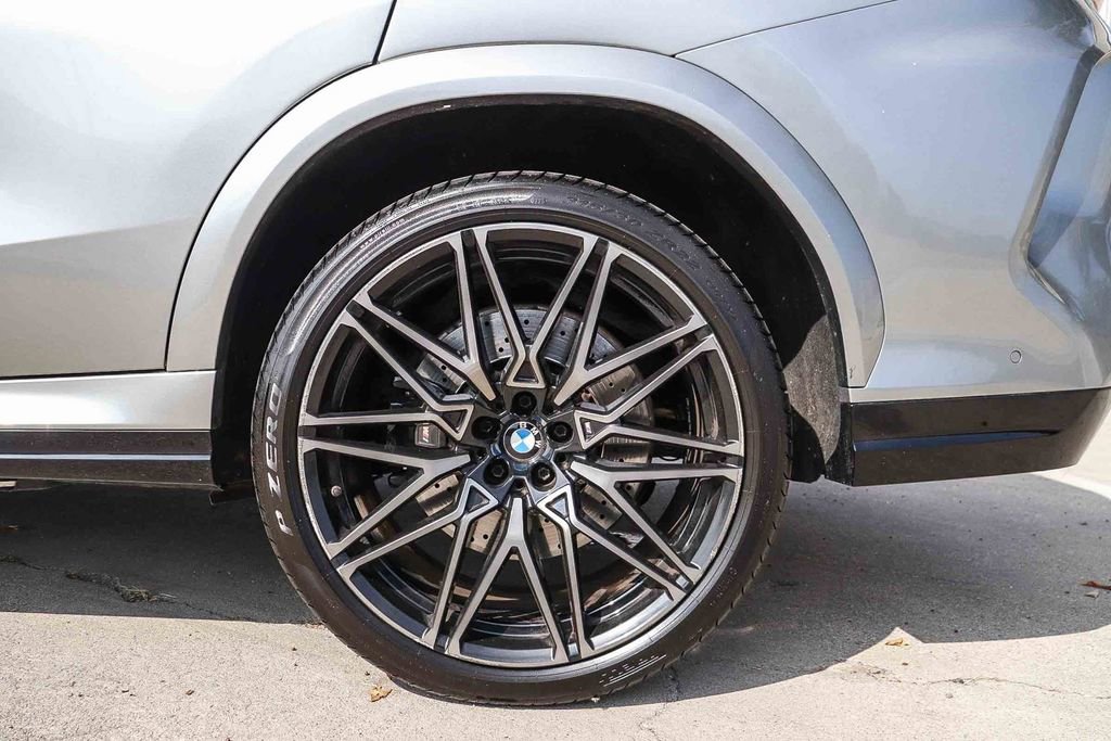 Used 2022 BMW X6 M AWD/4WD image 12