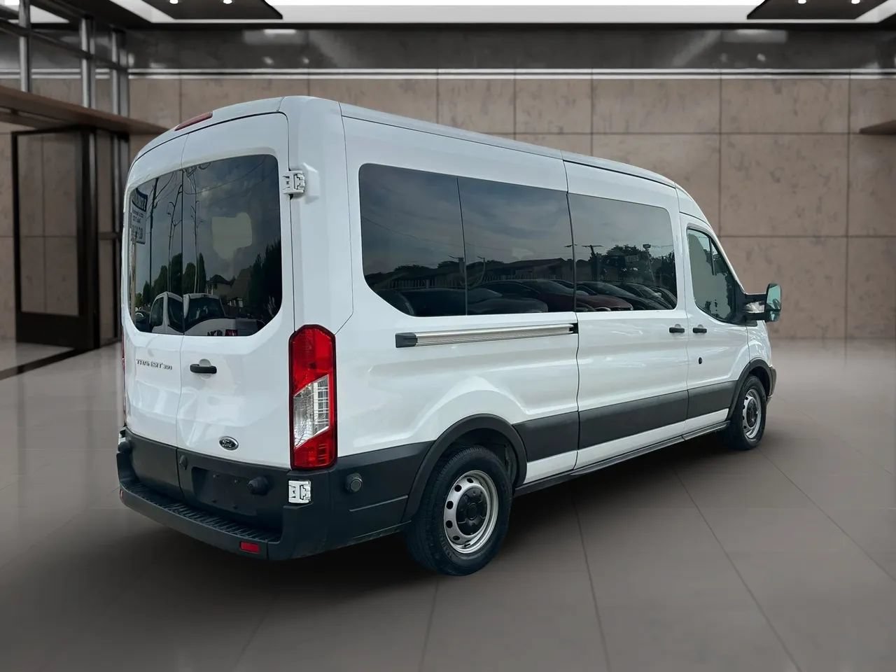 Used 2016 Ford Transit 350 XL RWD image 2
