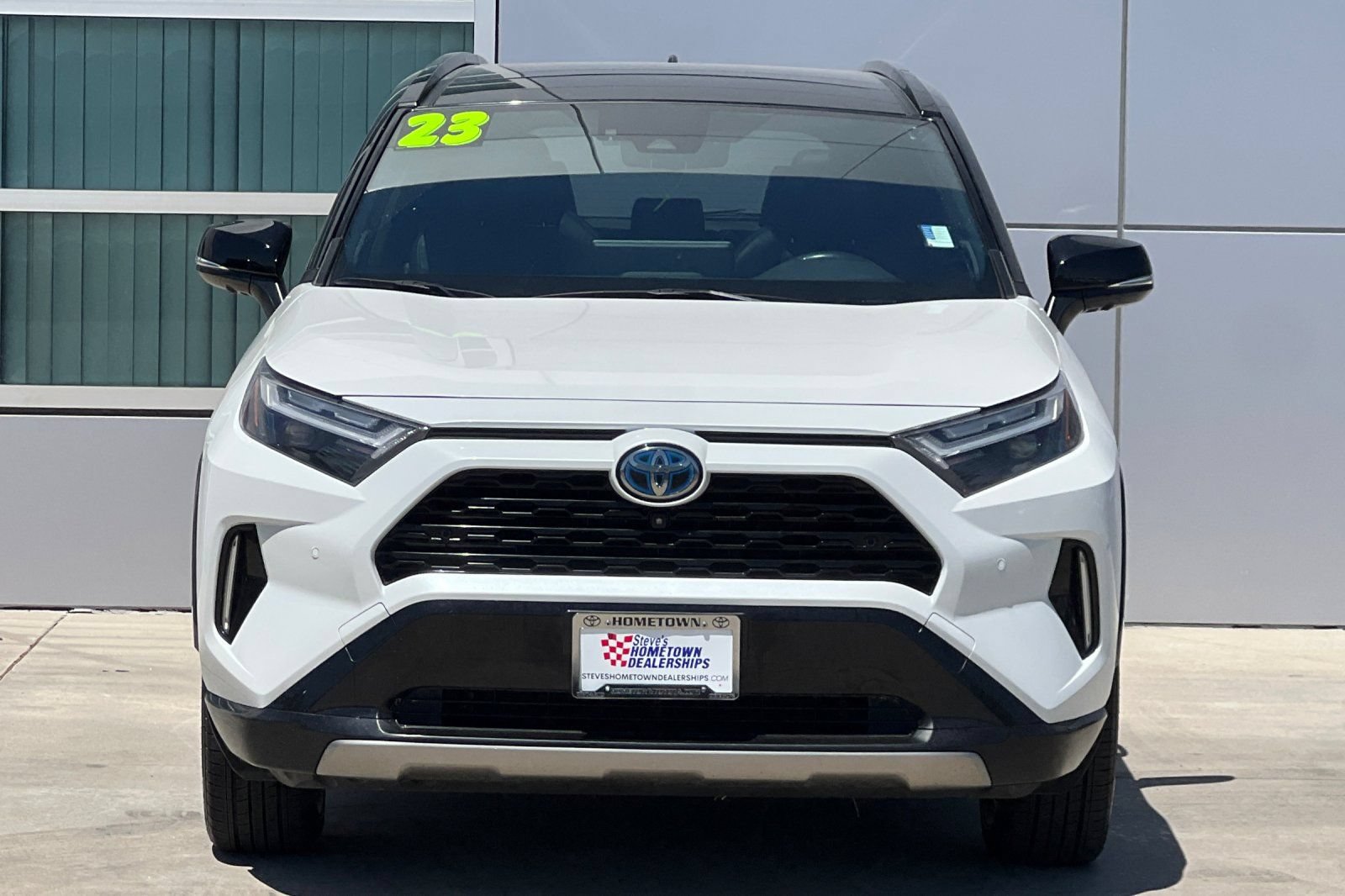 Used 2023 Toyota RAV4 XSE AWD/4WD image 6