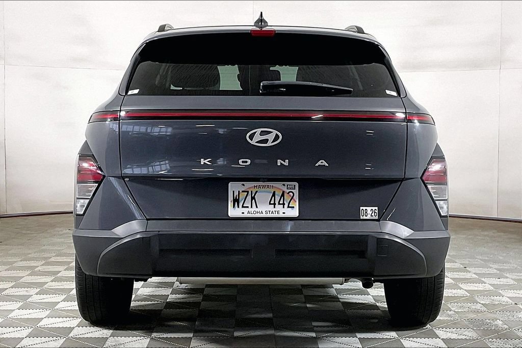 Used 2025 Hyundai Kona SEL FWD image 3