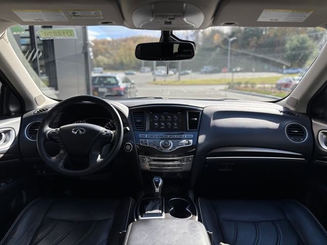 Used 2019 INFINITI QX60 Luxe w/ Essential Package image 12