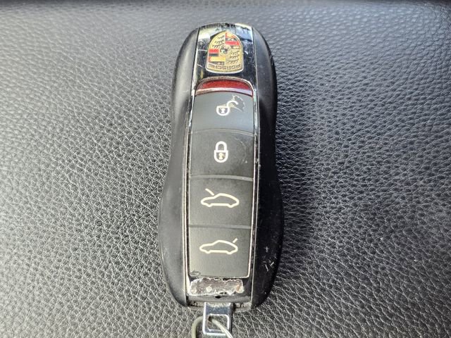 Used 2017 Porsche 718 Cayman Base image 36