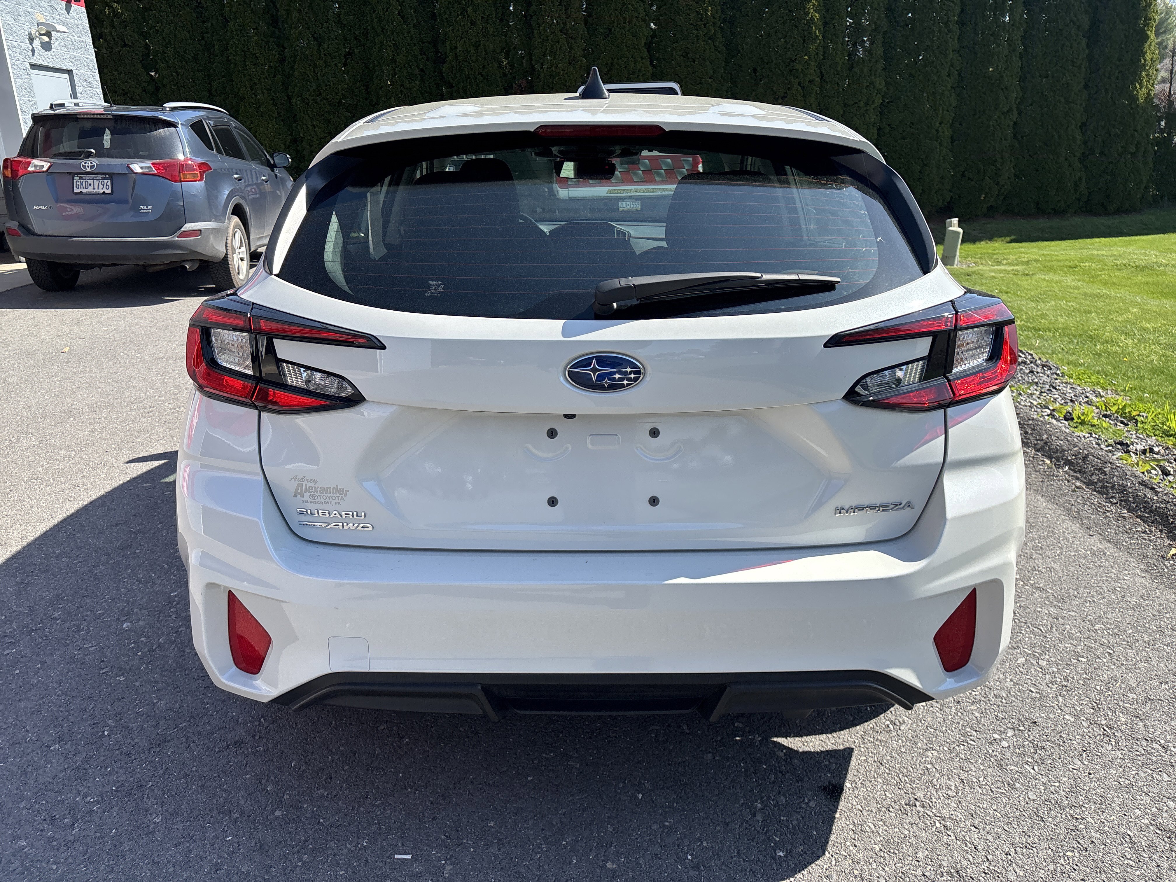 Used 2025 Subaru Impreza 2.0i AWD/4WD image 4