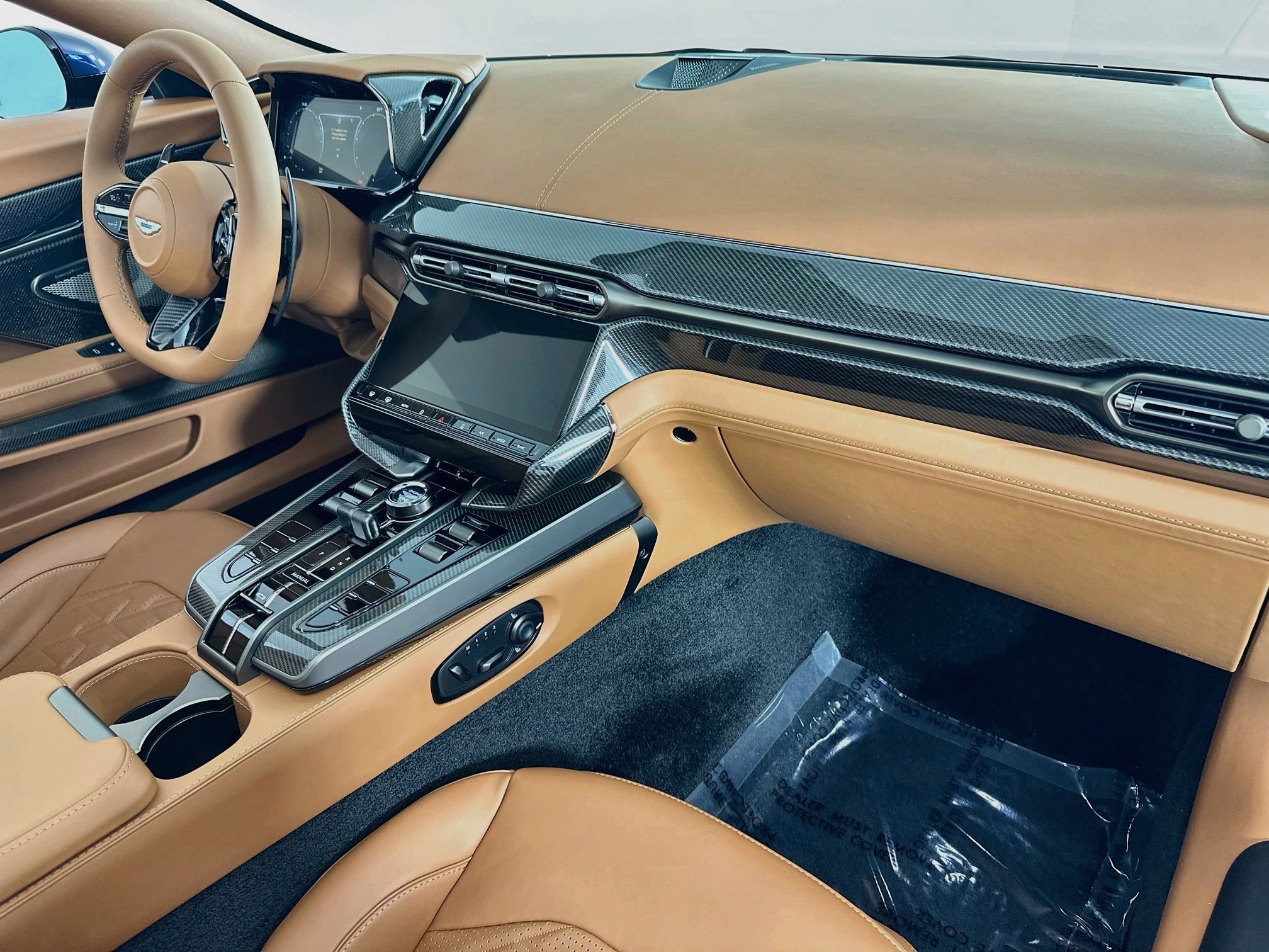 New 2026 Aston Martin Vanquish Convertible RWD image 27