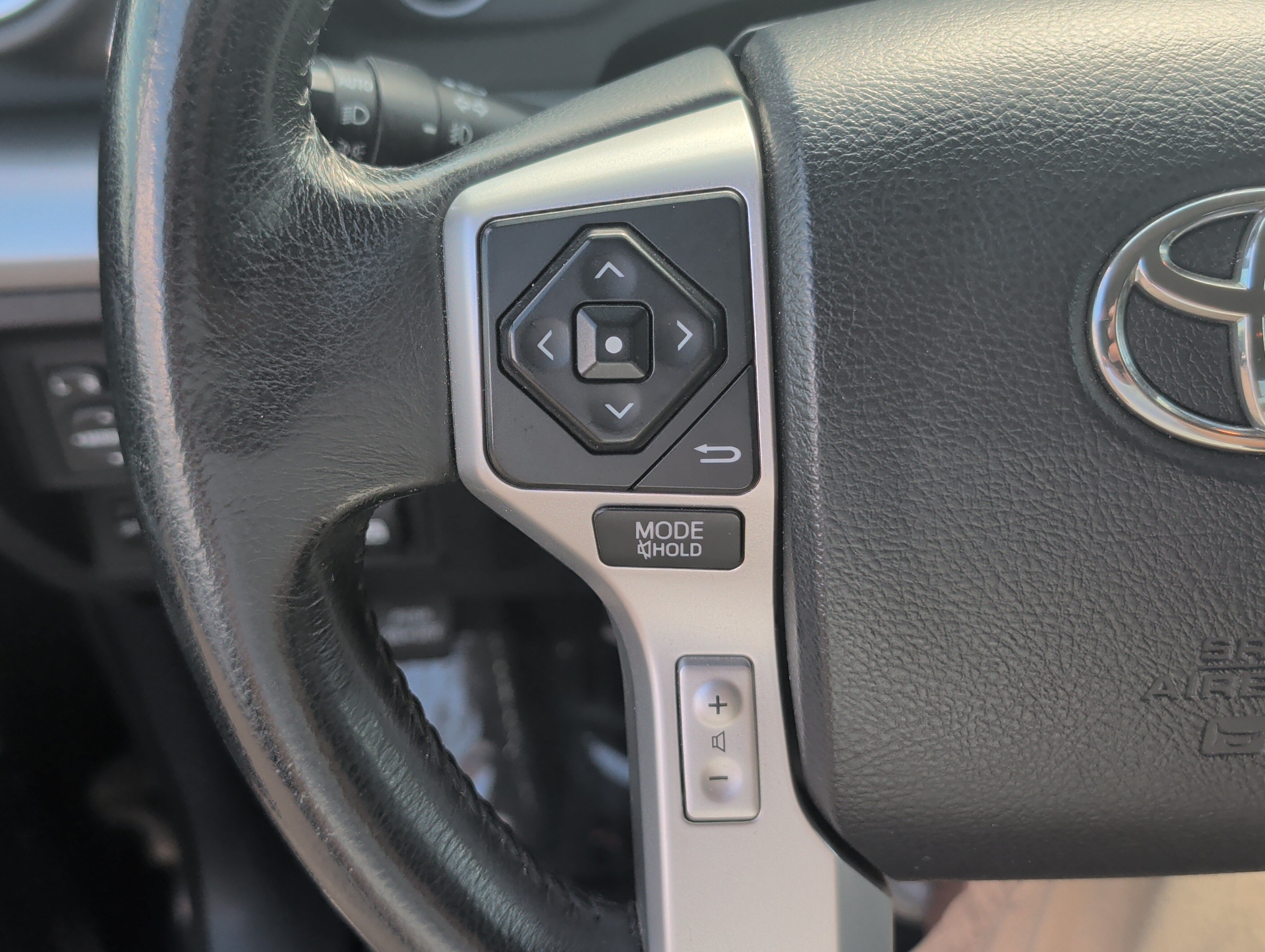 Used 2014 Toyota Tundra Platinum AWD/4WD image 30