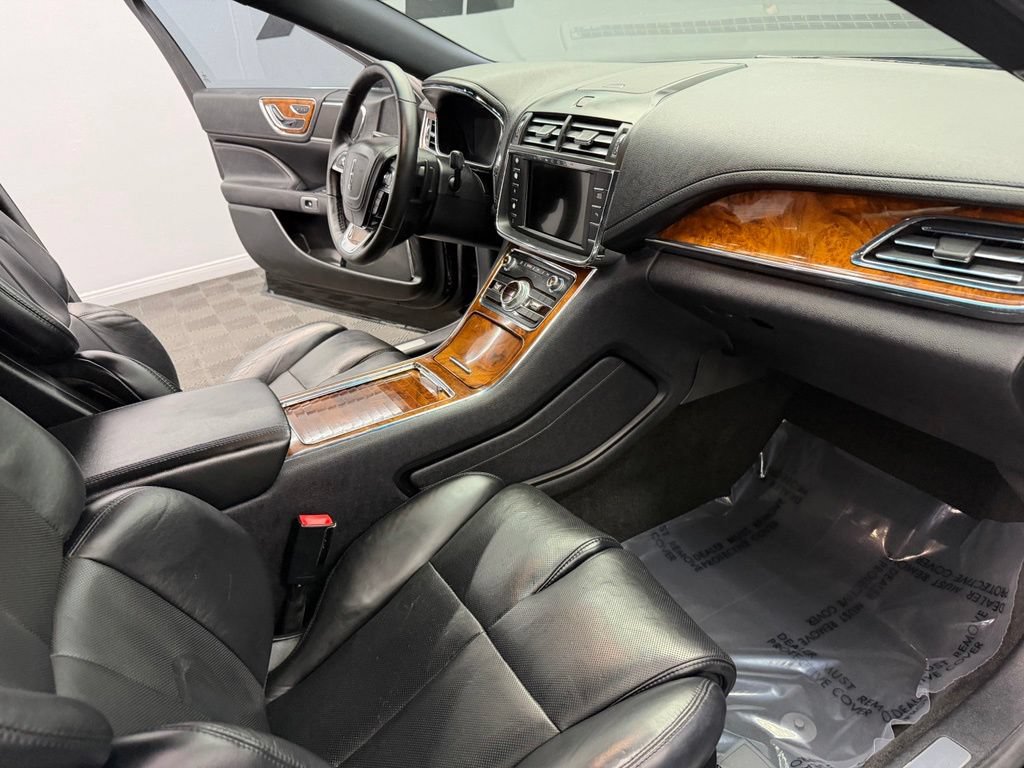 Used 2017 Lincoln Continental Select AWD/4WD image 52