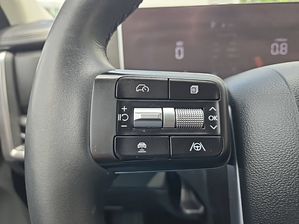 Certified 2025 Hyundai Santa Fe SE FWD image 36