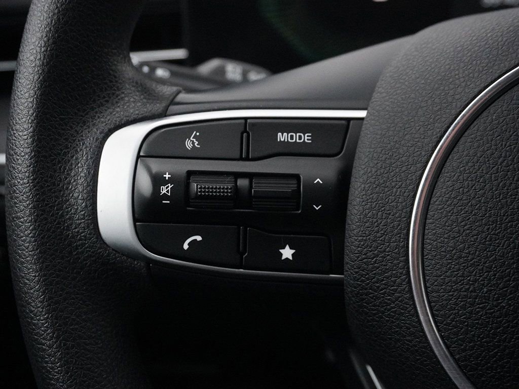 Used 2025 Kia K5 LXS image 39