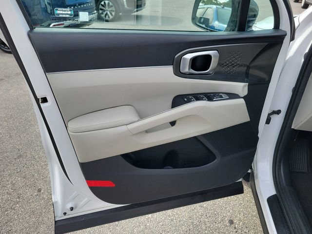Used 2022 Kia Sorento S w/ Panoramic Sunroof Package FWD image 10