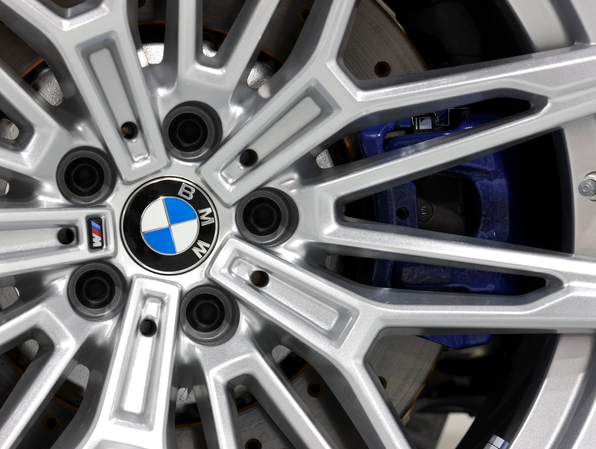 Used 2026 BMW M2 w/ Lighting Package RWD image 58