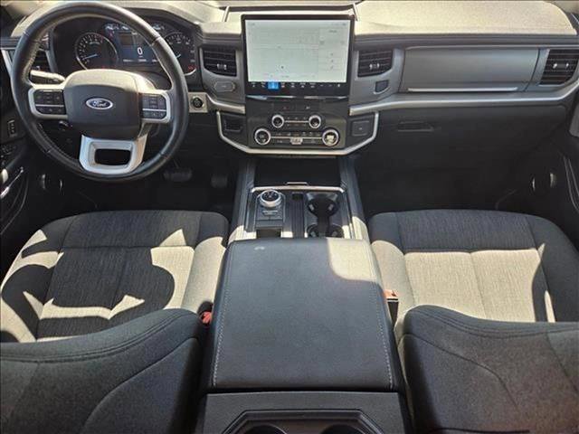 Used 2022 Ford Expedition XLT image 17