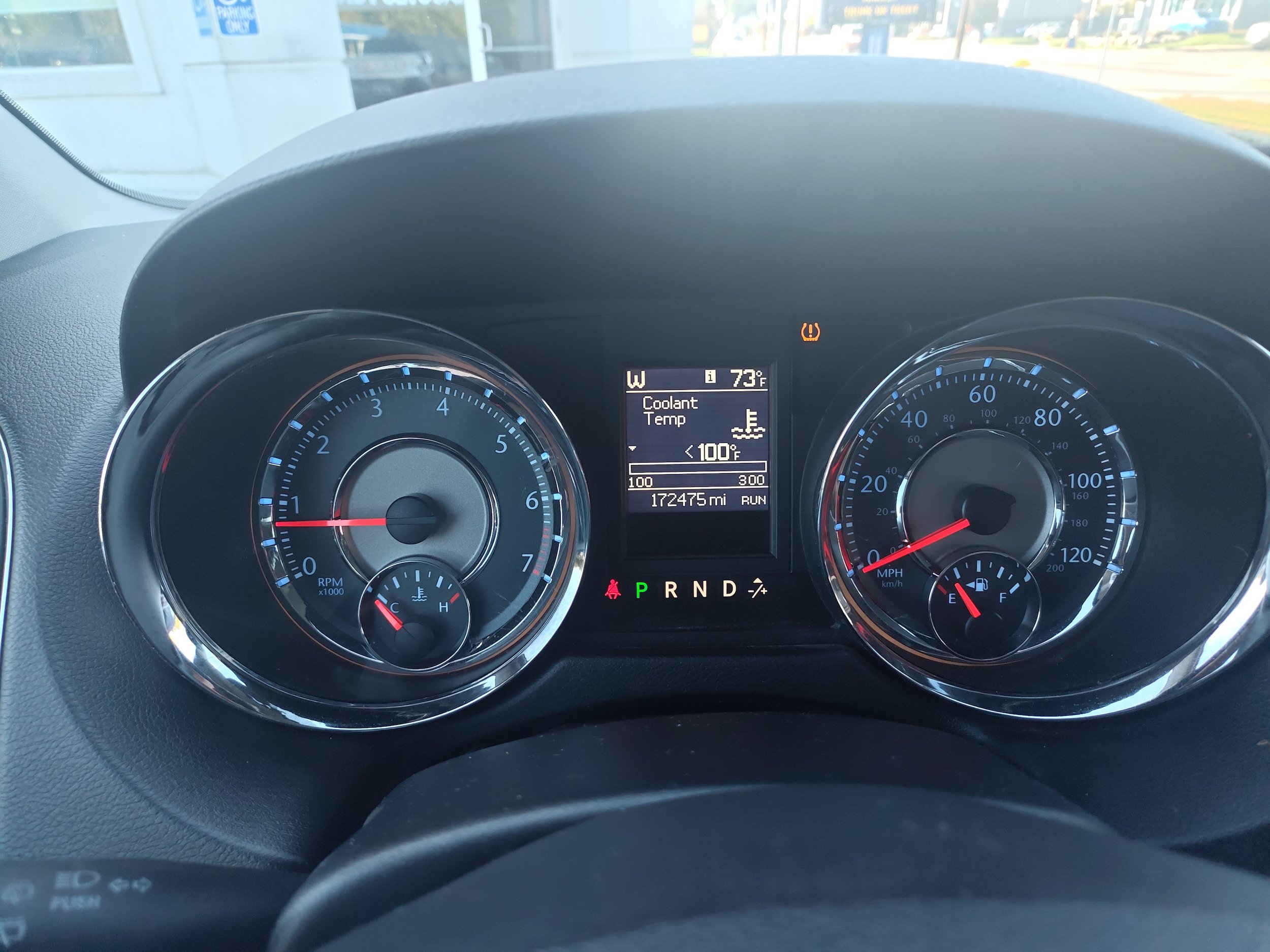 Used 2014 Chrysler Town & Country Touring FWD image 23