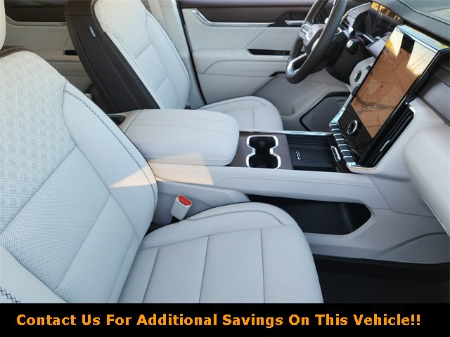 New 2026 GMC Acadia Denali w/ Super Cruise Package image 10