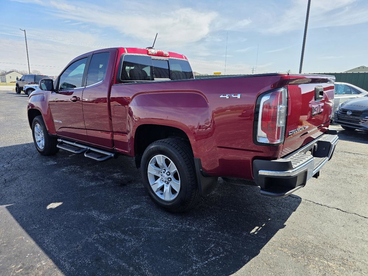 Used 2018 GMC Canyon SLE w/ SLE Convenience Package image 5