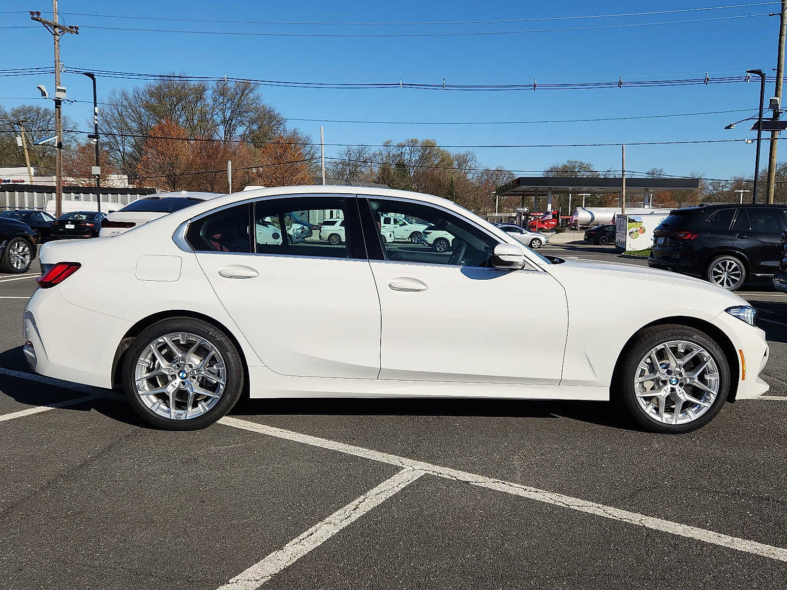Used 2026 BMW 330i xDrive Sedan w/ Convenience Package image 7