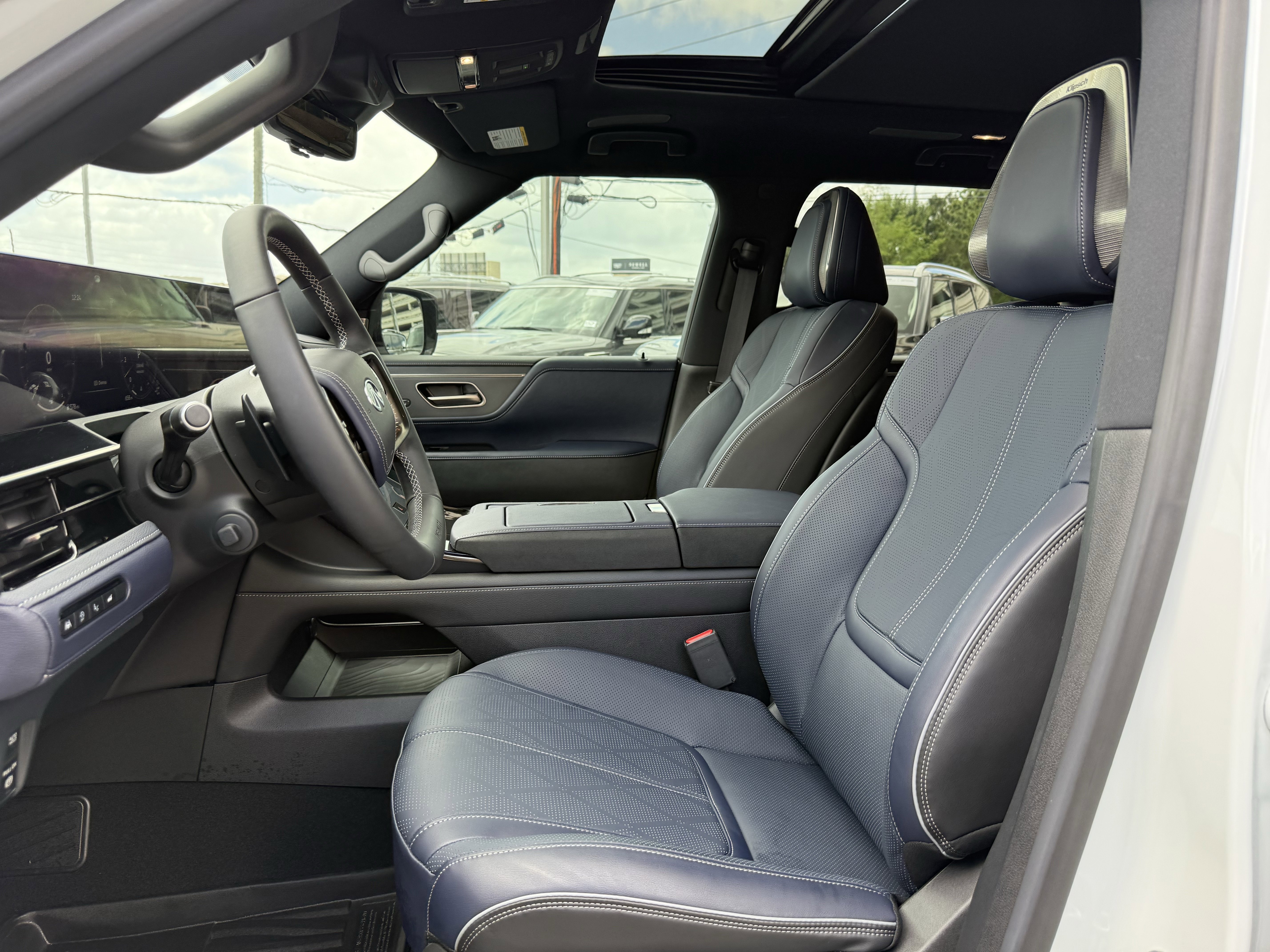 Certified 2026 INFINITI QX80 4WD w/ Sport Exterior Package image 12