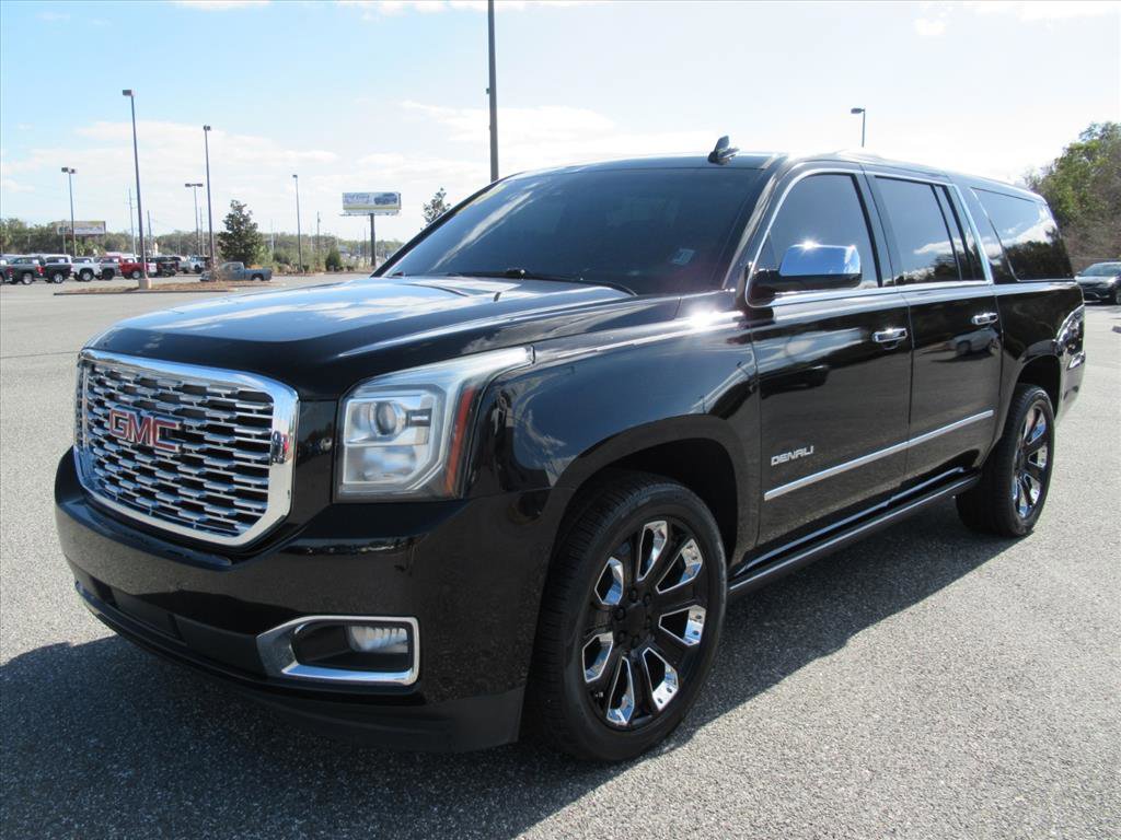 Used 2019 GMC Yukon XL Denali w/ Denali Ultimate Package image 3