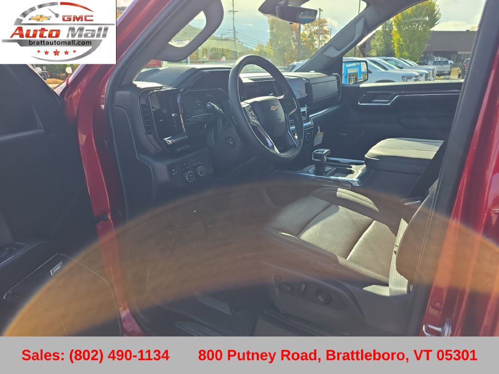 Used 2024 Chevrolet Silverado 1500 LTZ w/ Technology Package AWD/4WD image 11