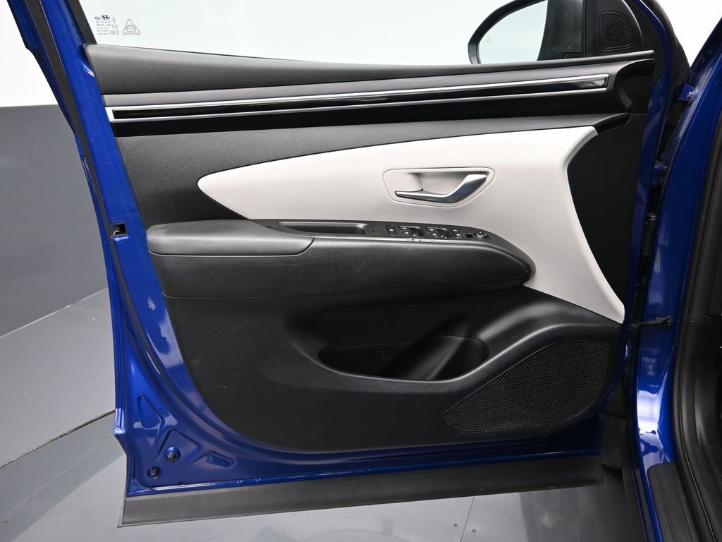 Used 2022 Hyundai Tucson SE image 30