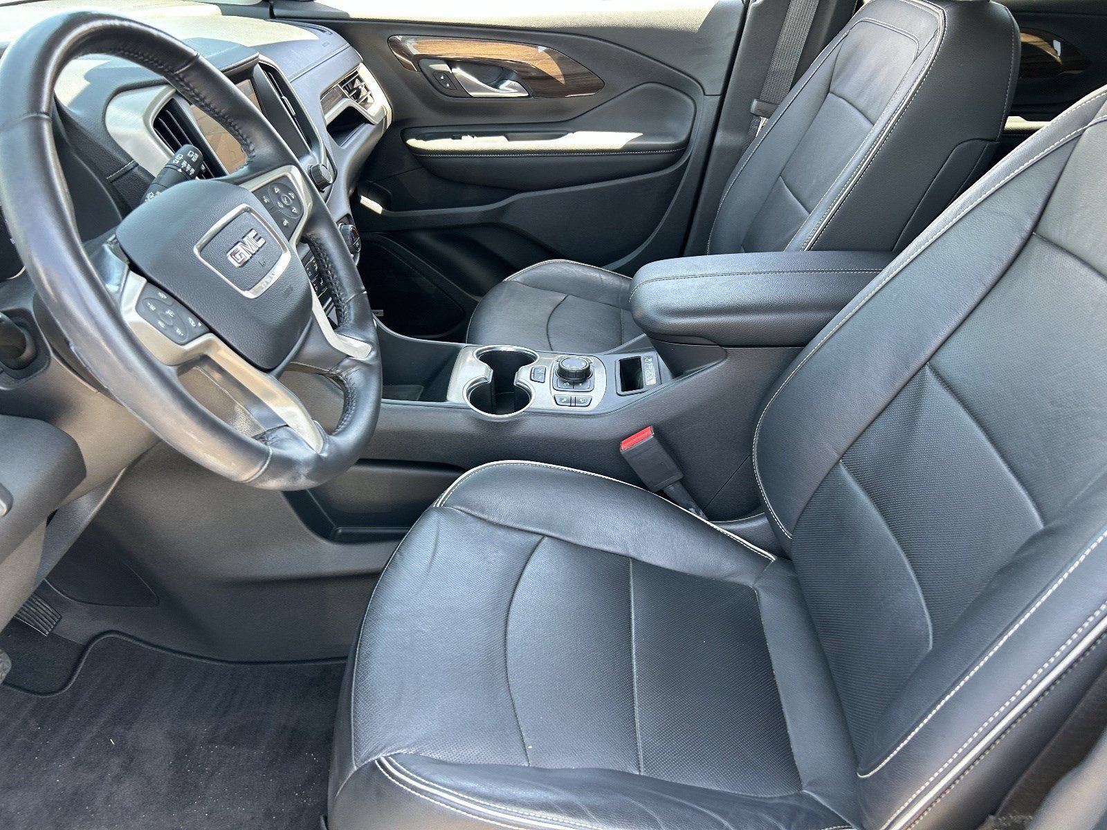 Certified 2020 GMC Terrain Denali w/ Denali Premium Package AWD/4WD image 25