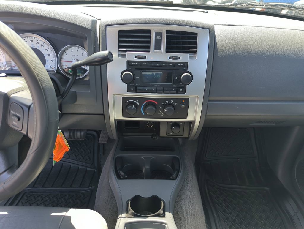 Used 2005 Dodge Dakota Laramie image 25