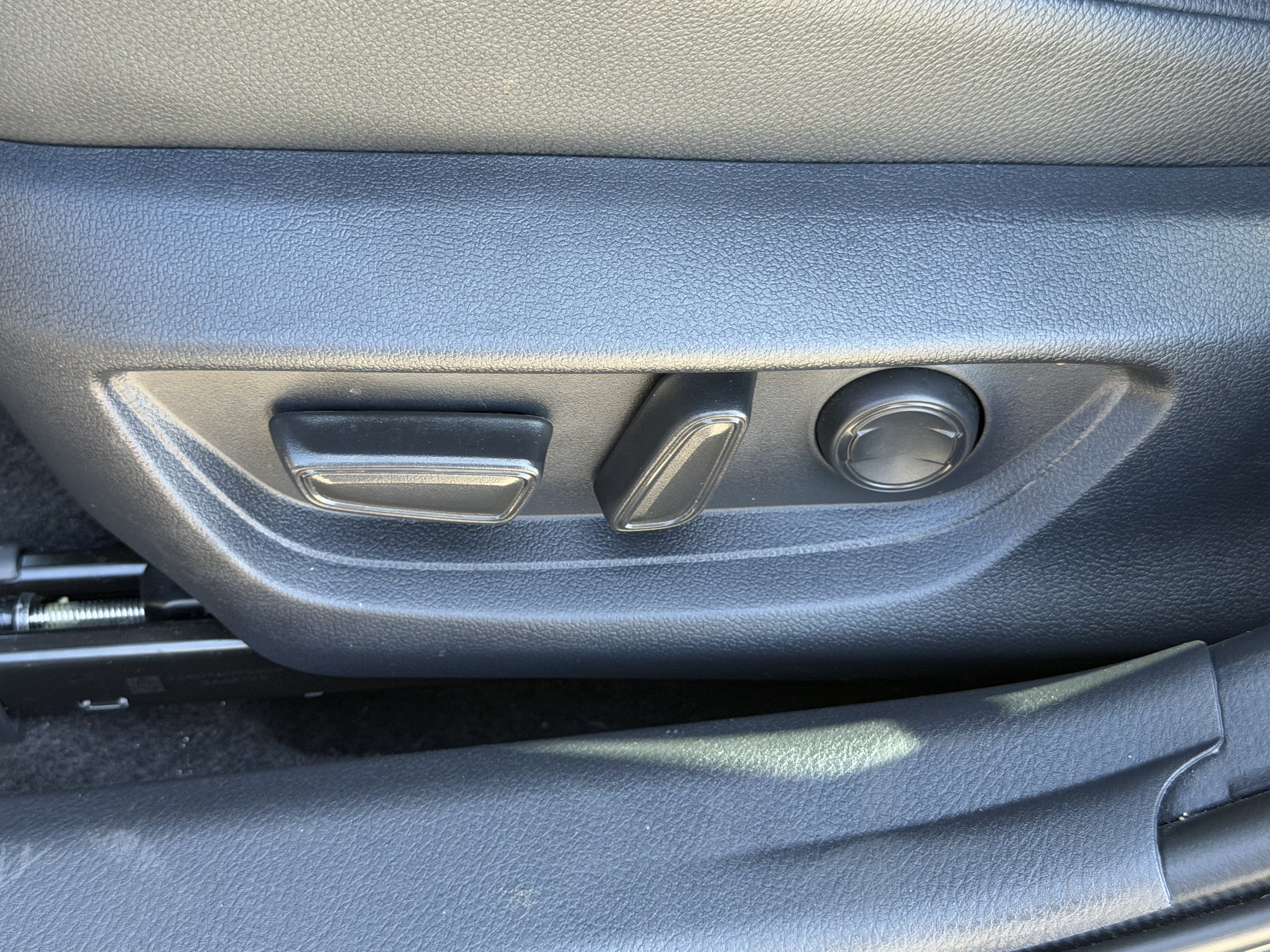 Used 2026 Toyota Camry XSE FWD image 21