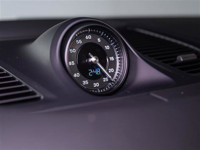 Used 2024 Porsche Cayenne Turbo image 27