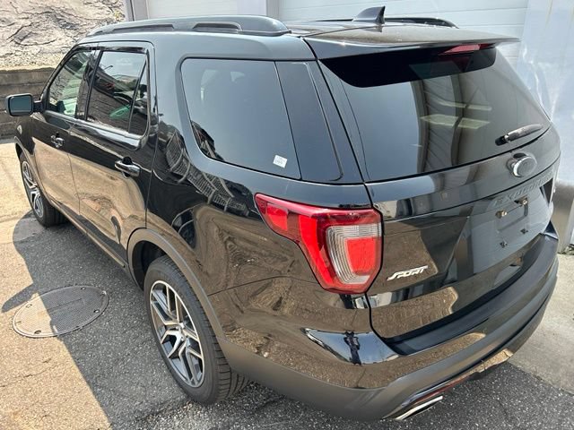 Used 2017 Ford Explorer Sport w/ Equipment Group 401A AWD/4WD image 4