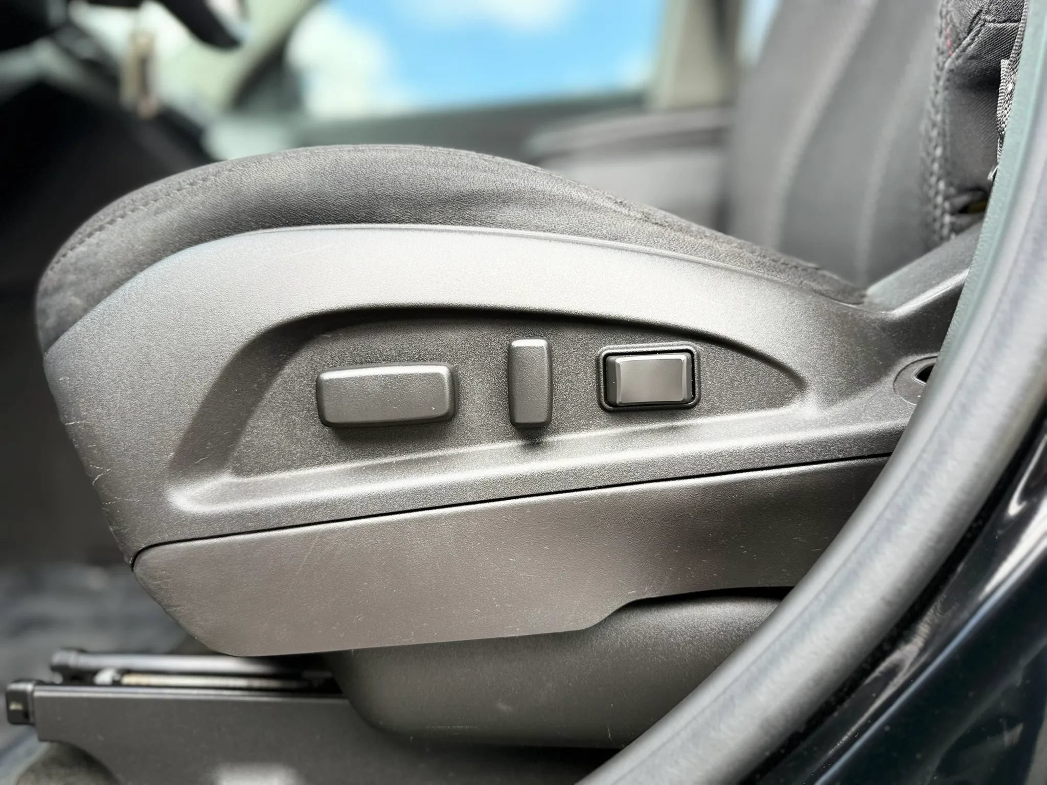 Used 2015 Chevrolet Equinox LT w/ Driver Convenience Package FWD image 33