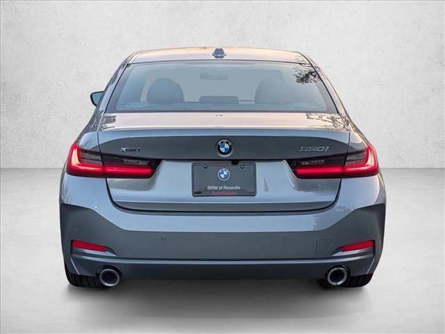 Used 2026 BMW 330i xDrive Sedan w/ Premium Package AWD/4WD image 5