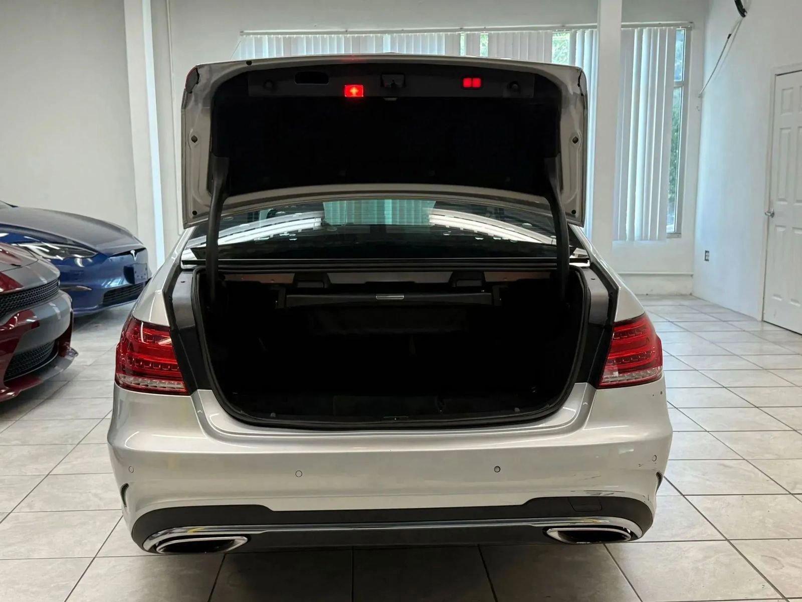 Used 2016 Mercedes-Benz E 350 Sedan w/ Premium Package image 14