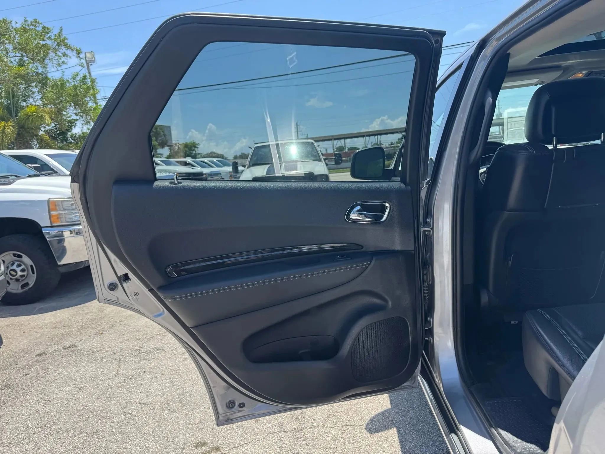 Used 2015 Dodge Durango Citadel w/ Technology Group image 11