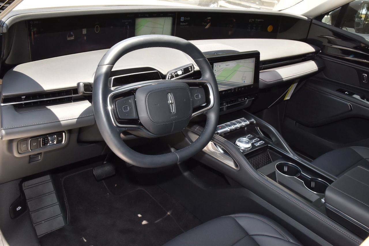New 2026 Lincoln Nautilus Premier w/ Jet Appearance Package AWD/4WD image 34