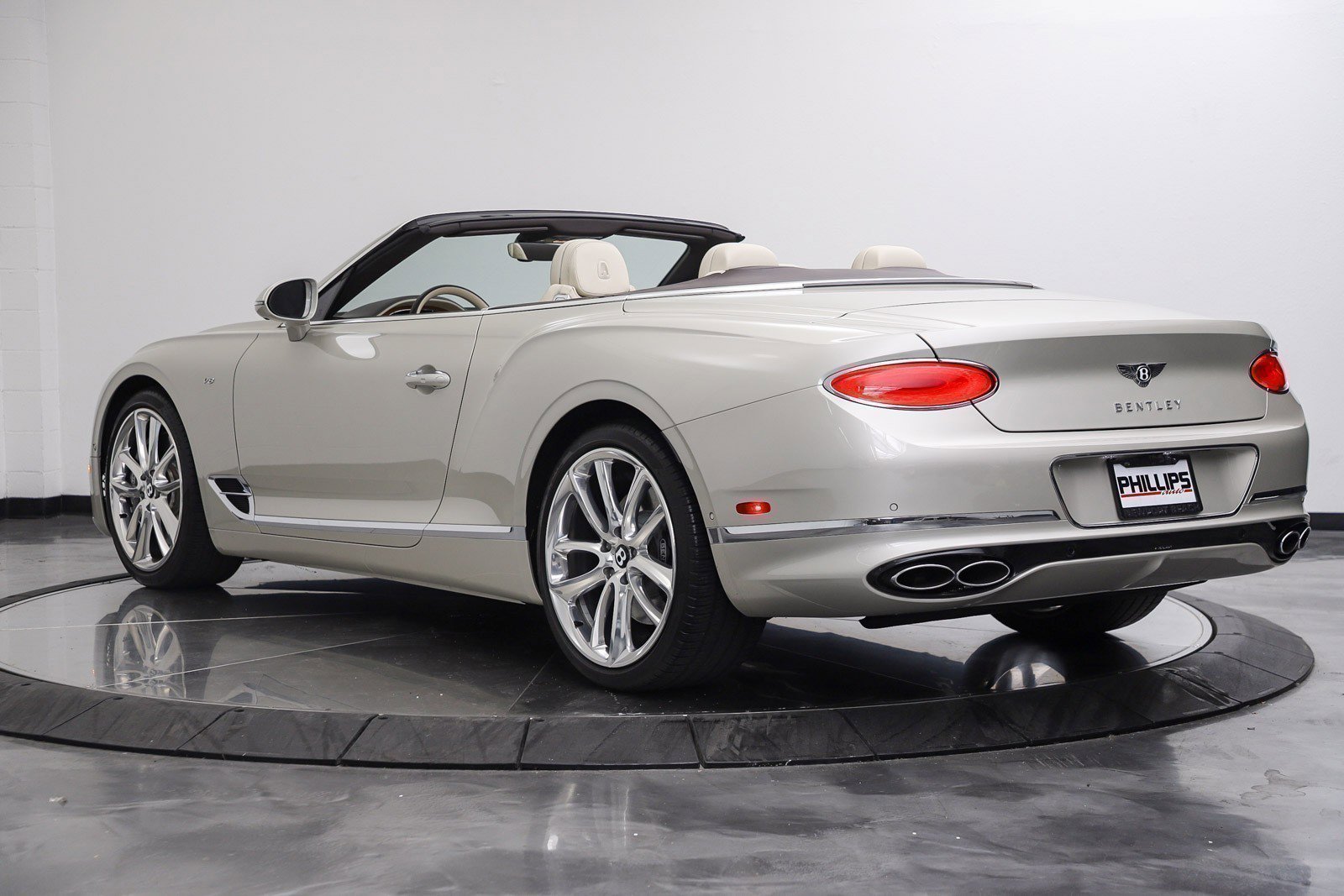 Used 2022 Bentley Continental GT AWD/4WD image 16
