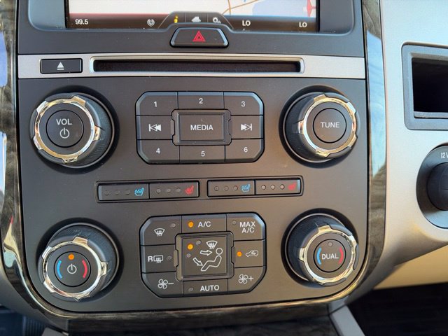 Used 2015 Ford Expedition EL Limited w/ Equipment Group 301A AWD/4WD image 22