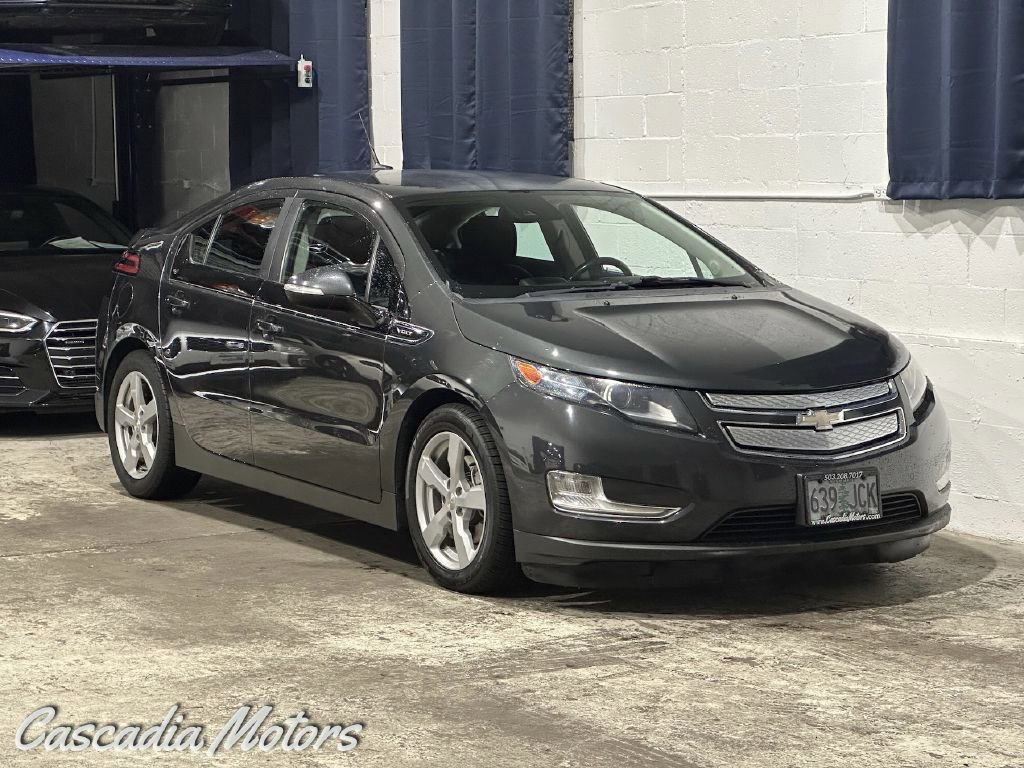 Used 2014 Chevrolet Volt w/ Enhanced Safety Package 2 FWD image 1