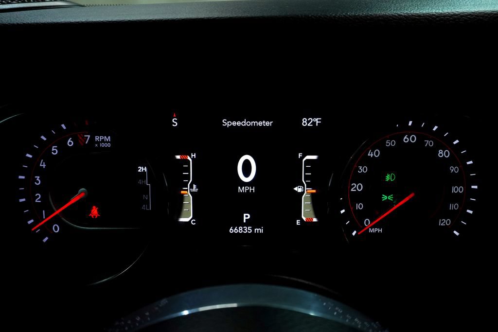 Used 2022 Jeep Gladiator Mojave w/ LED Lighting Group AWD/4WD image 25