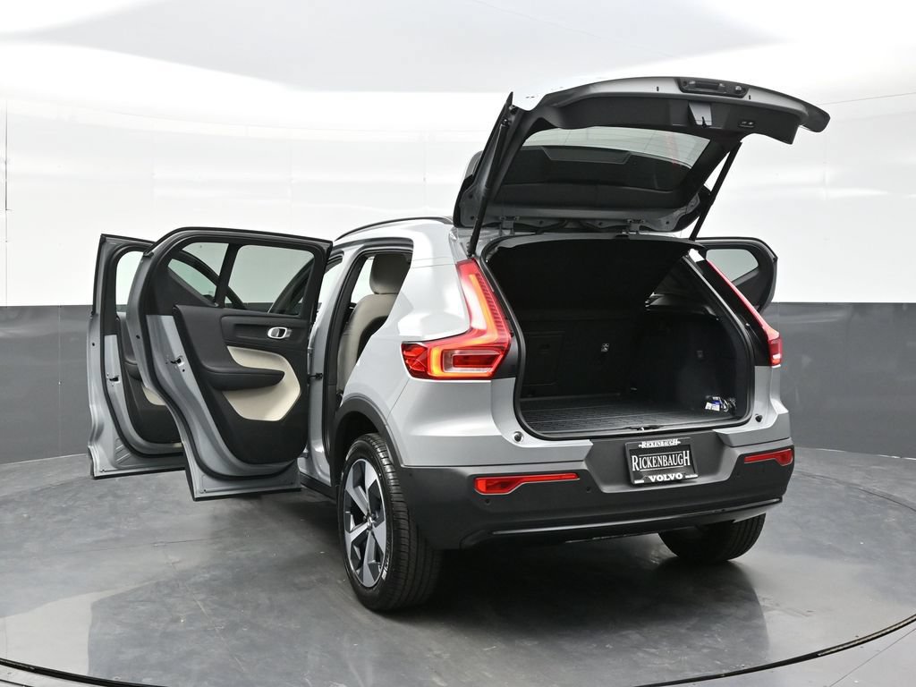 New 2026 Volvo XC40 B5 Plus w/ Protection Package Premier AWD/4WD image 42