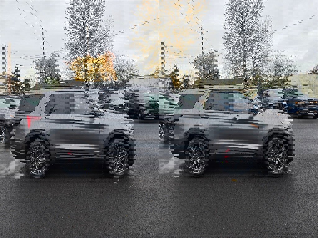 New 2026 Ford Explorer ST w/ Sun And Sound Package image 4