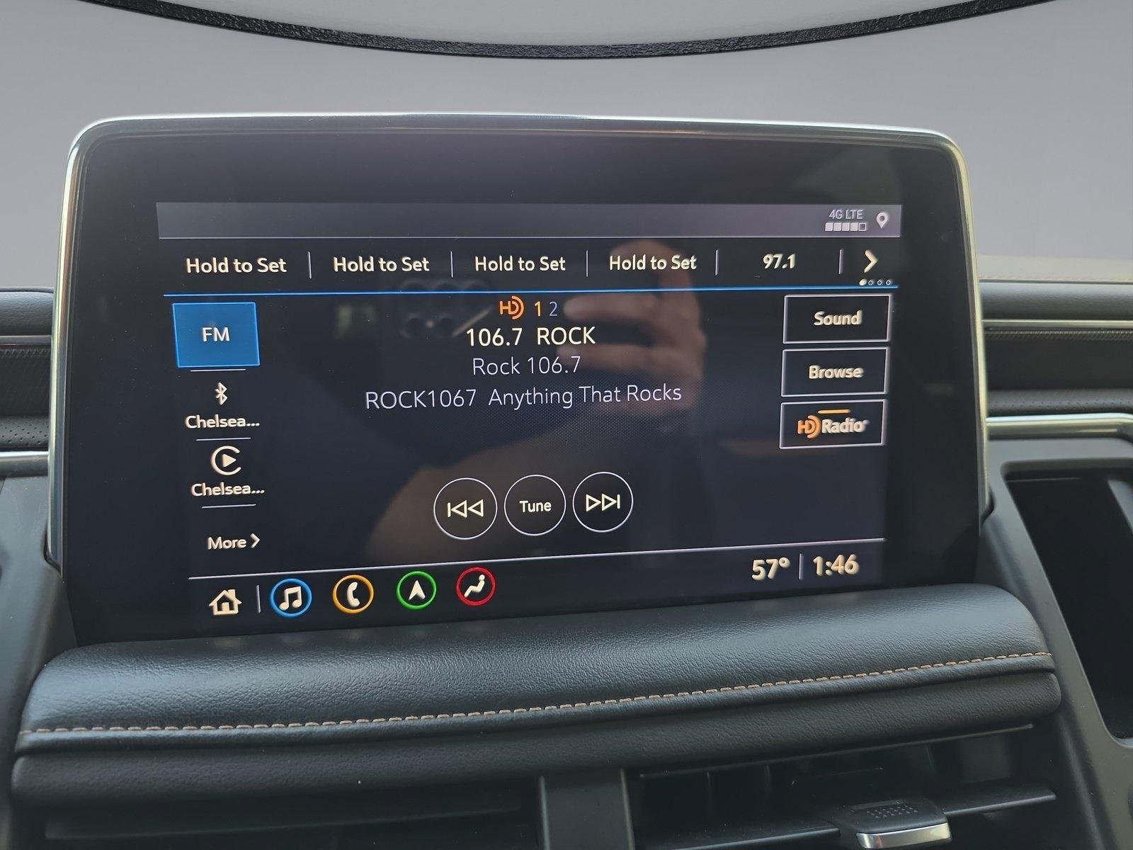 Certified 2021 GMC Yukon AT4 w/ AT4 Premium Plus Package AWD/4WD image 28
