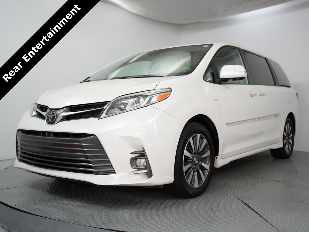 Used 2019 Toyota Sienna Limited Premium image 3