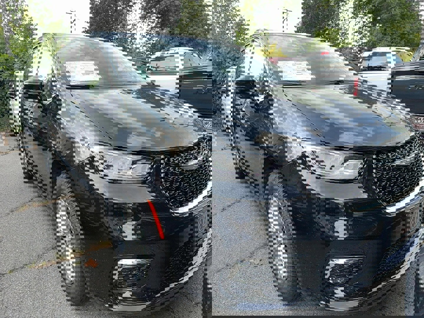 New 2026 Chrysler Pacifica Select image 2