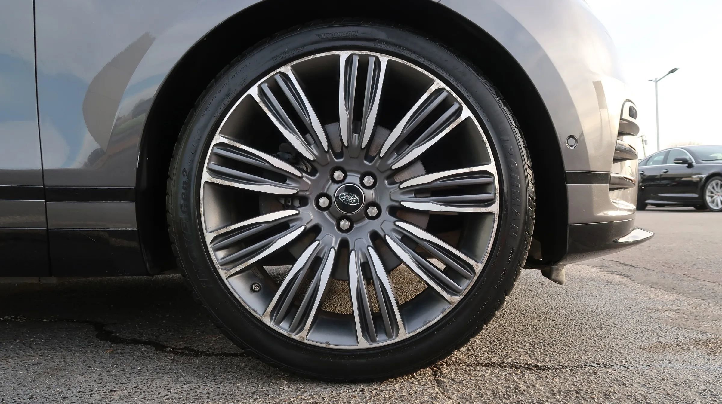 Used 2018 Land Rover Range Rover Velar image 56