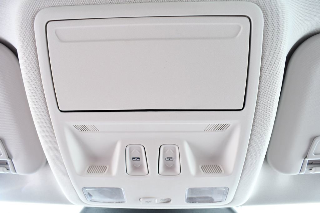 New 2026 Ford Escape SE w/ PHEV Premium Package FWD image 32